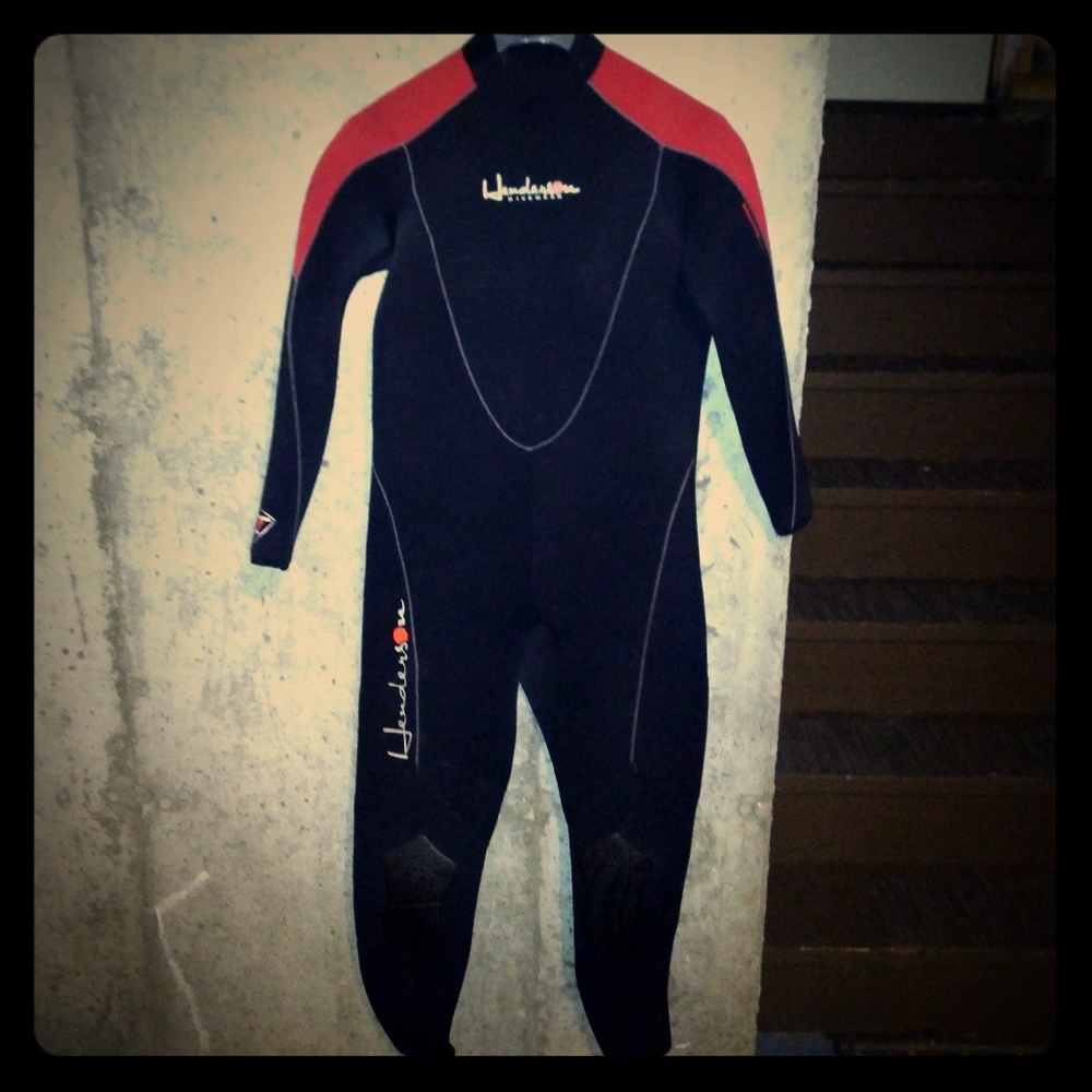 Wet Suit